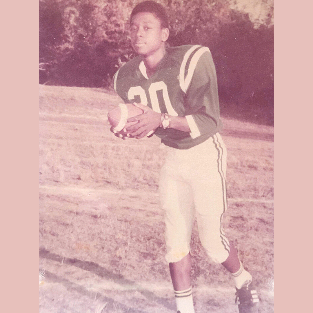 Johnnie Blount playing middle school football